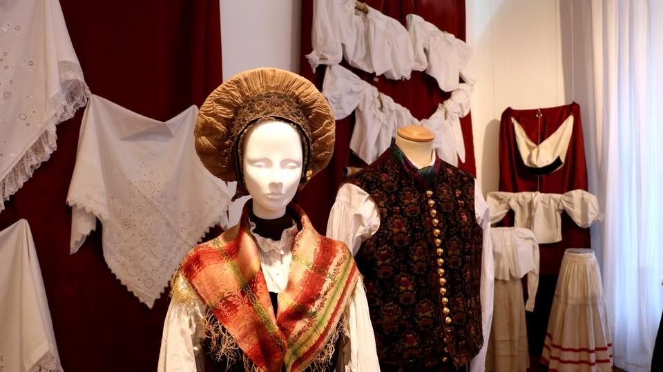 »Brez ljudi, ki skrbijo za oblačilno dediščino, bi se ta hitro izgubila.«